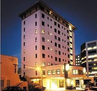 Atura Wellington Hotel